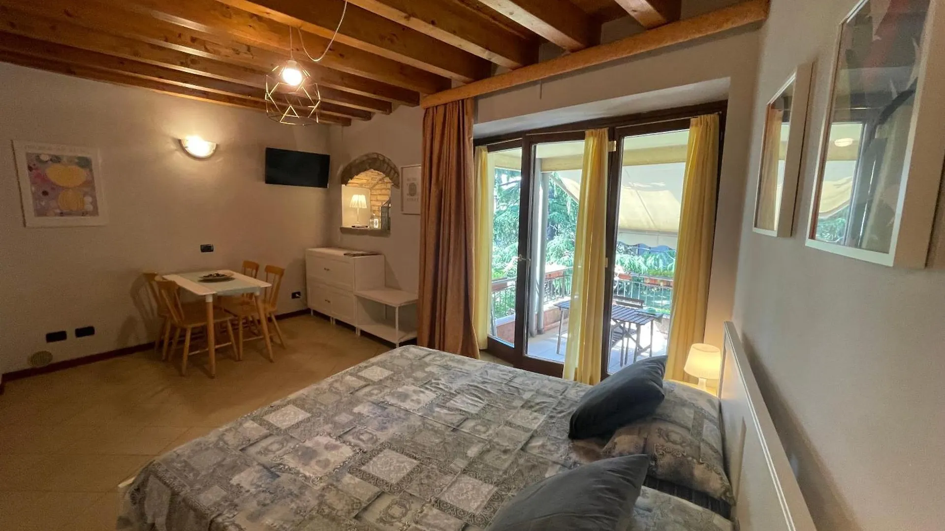 Villa Maria Apartments Moniga del Garda 0*,  이탈리아