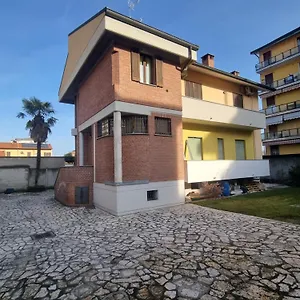 La Torre Di Cry & Cry Appartamento