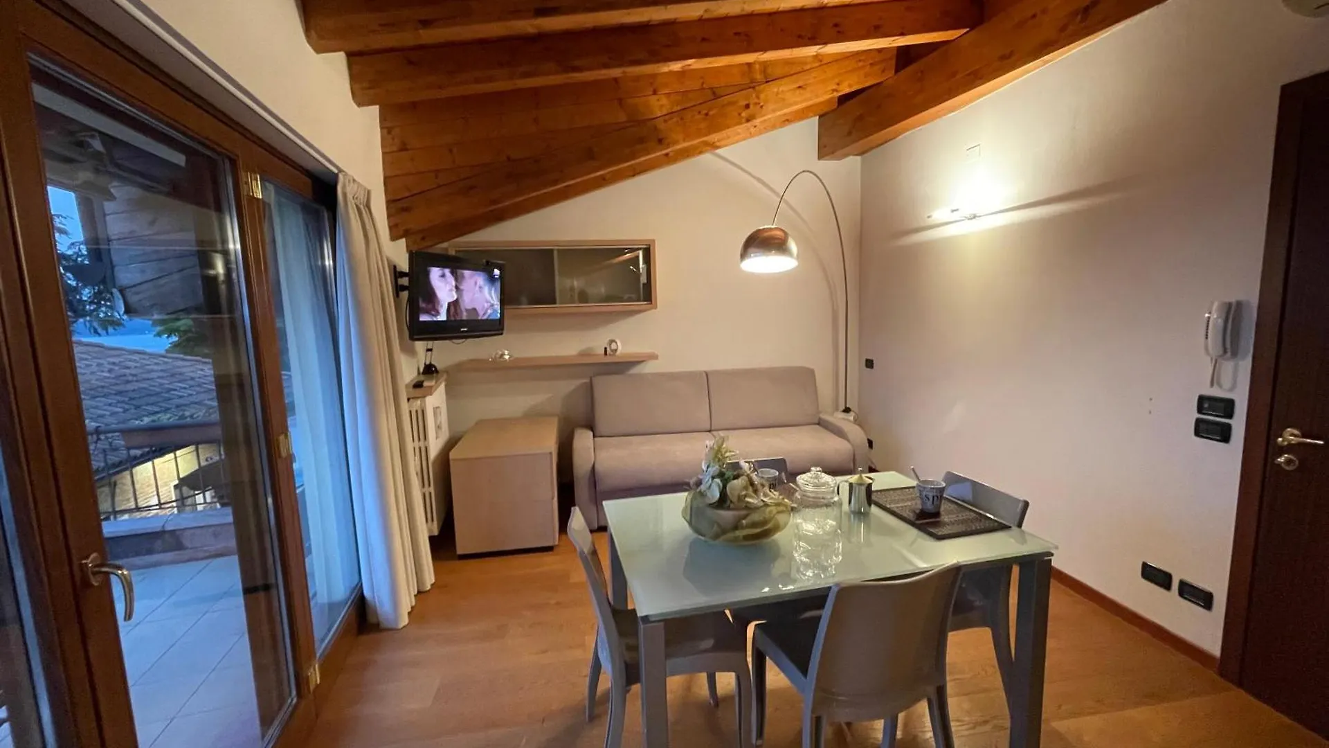 Villa Maria Apartments モニーガ・デル・ガルダ イタリア